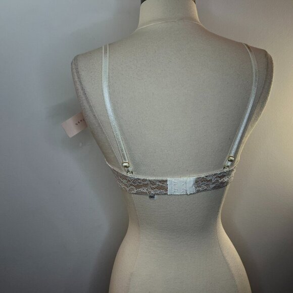 Blush Allure Plunge Nude Bra - Size 32D - NWT$36 - Picture 3 of 3